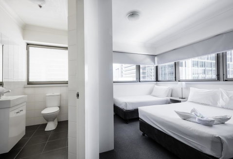 George Williams Hotel - Holiday Cairns 32
