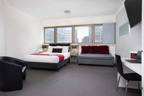 George Williams Hotel - Holiday Cairns 4