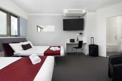 George Williams Hotel - Holiday Cairns 7