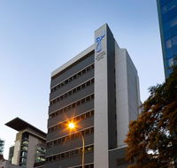 George Williams Hotel - Holiday Cairns