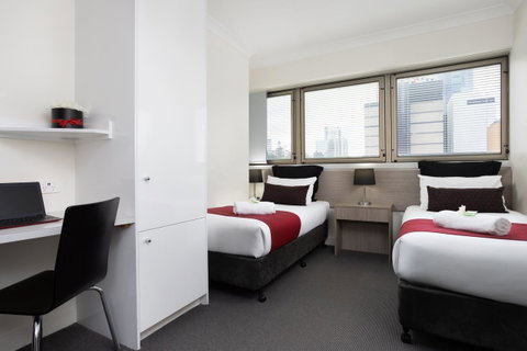 George Williams Hotel - Holiday Cairns 8