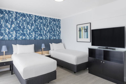 Vibe Hotel Gold Coast - Holiday Cairns 9