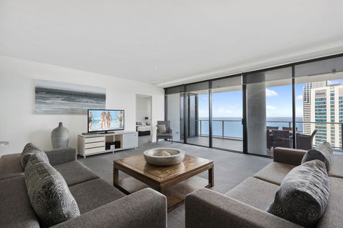 Circle On Cavill, Apartments And Sub Penthouses - We Accommodate - Holiday Cairns 20