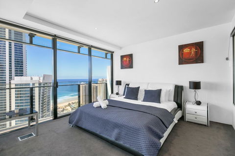 Circle On Cavill, Apartments And Sub Penthouses - We Accommodate - Holiday Cairns 25