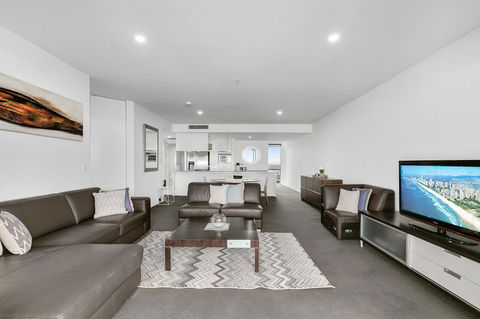 Circle On Cavill, Apartments And Sub Penthouses - We Accommodate - Holiday Cairns 23