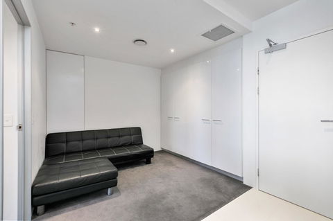 Circle On Cavill, Apartments And Sub Penthouses - We Accommodate - Holiday Cairns 27
