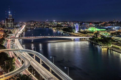 Evolution Apartments - Holiday Cairns 9