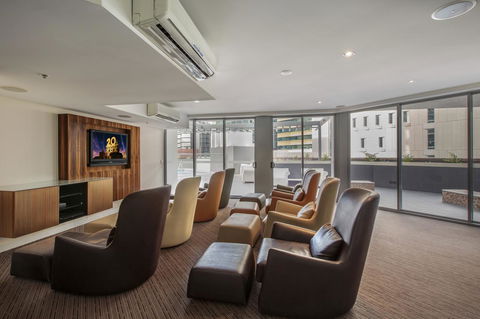 Evolution Apartments - Holiday Cairns 4