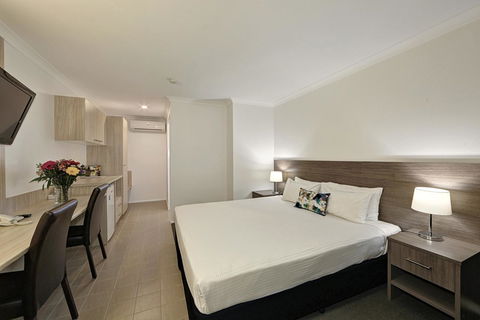Smart Motels Bert Hinkler - Holiday Cairns 21