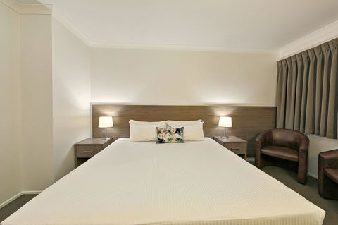 Smart Motels Bert Hinkler - Holiday Cairns 20