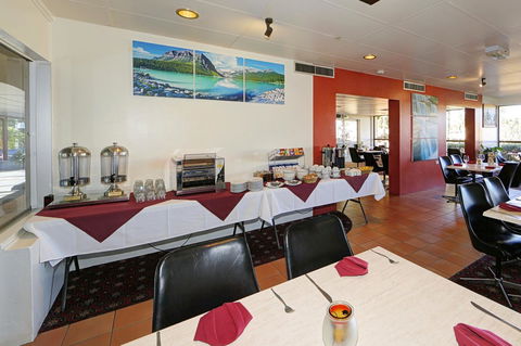 Smart Motels Bert Hinkler - Holiday Cairns 4