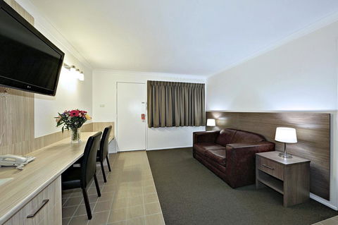 Smart Motels Bert Hinkler - Holiday Cairns 30