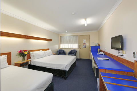 Smart Motels Bert Hinkler - Holiday Cairns 15