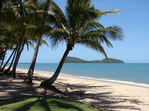 Palm Cove Beach Apartment - Holiday Cairns 25