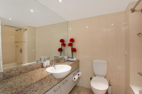 Palm Cove Beach Apartment - Holiday Cairns 17