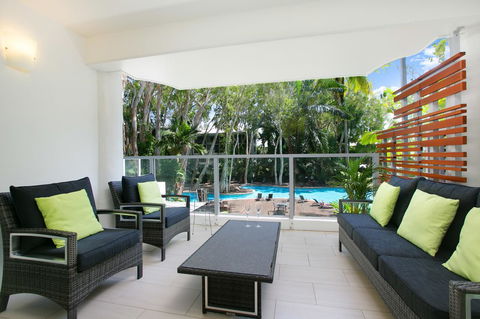 Palm Cove Beach Apartment - Holiday Cairns 2