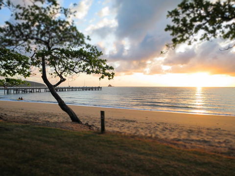 Palm Cove Beach Apartment - Holiday Cairns 26