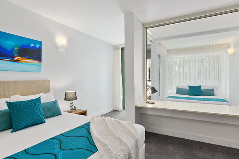 Palm Cove Beach Apartment - Holiday Cairns 16