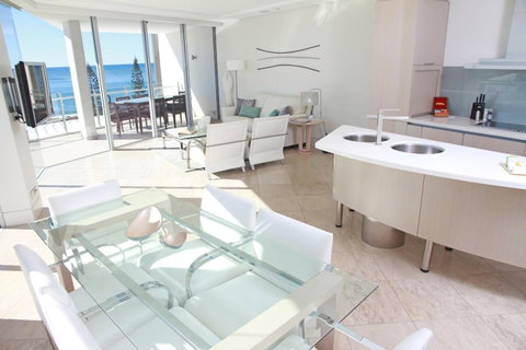Oceans Mooloolaba - Holiday Cairns 31