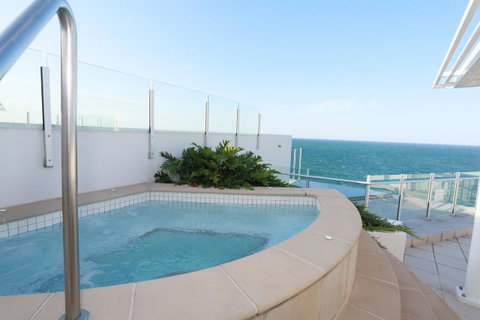 Oceans Mooloolaba - Holiday Cairns 41