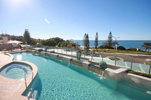 Oceans Mooloolaba - Holiday Cairns 11
