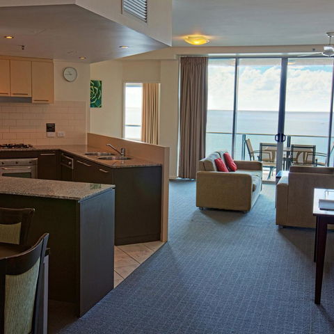 Mantra Trilogy - Holiday Cairns 20
