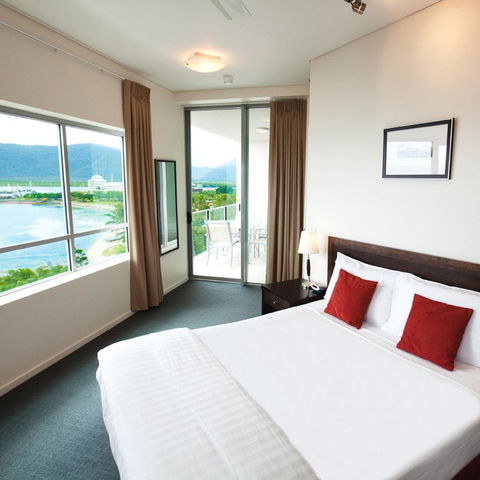Mantra Trilogy - Holiday Cairns 1
