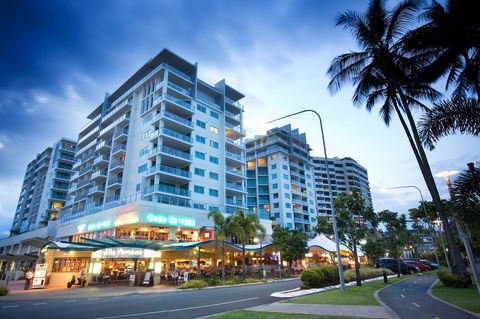 Mantra Trilogy - Holiday Cairns 8