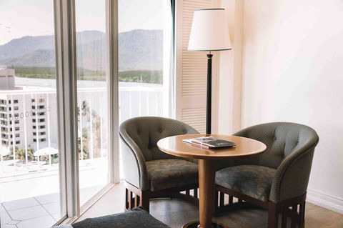 Pullman Cairns International - Holiday Cairns 10