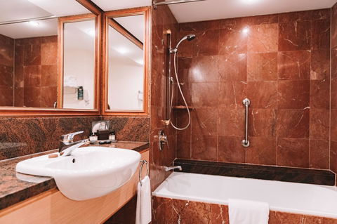 Pullman Cairns International - Holiday Cairns 17