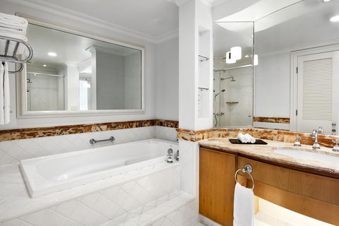 JW Marriott Gold Coast Resort & Spa - Holiday Cairns 22