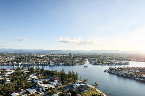 JW Marriott Gold Coast Resort & Spa - Holiday Cairns 12