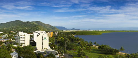 Cairns Harbourside Hotel - Holiday Cairns 7