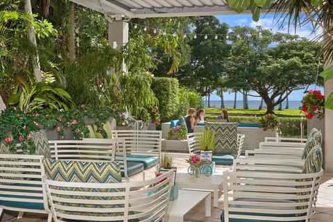 Cairns Harbourside Hotel - Holiday Cairns 1