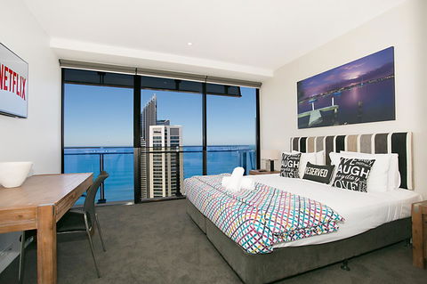 Circle On Cavill 2, 3, 4 & 5 Bedroom SkyHomes & SUB PENTHOUSES By Gold Coast Holidays - Holiday Cairns 0