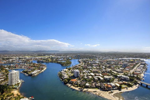 Circle On Cavill 2, 3, 4 & 5 Bedroom SkyHomes & SUB PENTHOUSES By Gold Coast Holidays - Holiday Cairns 43