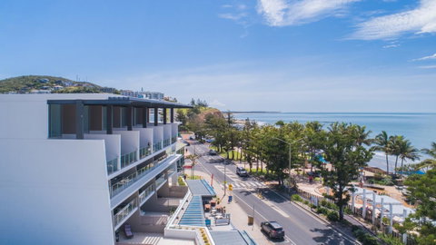 Echelon Apartments Yeppoon - Holiday Cairns 2