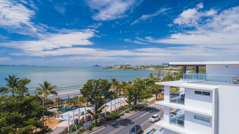 Echelon Apartments Yeppoon - Holiday Cairns 6