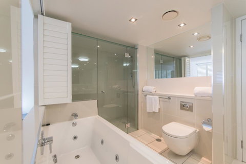 Echelon Apartments Yeppoon - Holiday Cairns 11