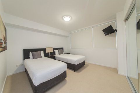 Echelon Apartments Yeppoon - Holiday Cairns 8