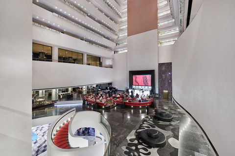 Hilton Brisbane - Holiday Cairns 16