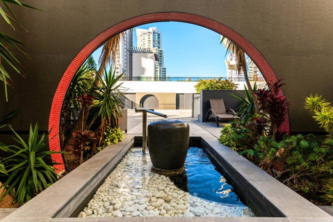 Peppers Broadbeach - Holiday Cairns 3