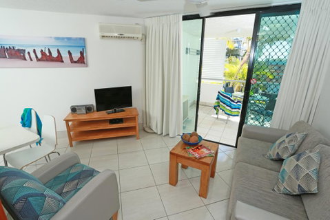 Beach Club Resort Mooloolaba - Holiday Cairns 21