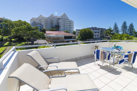 Beach Club Resort Mooloolaba - Holiday Cairns 6