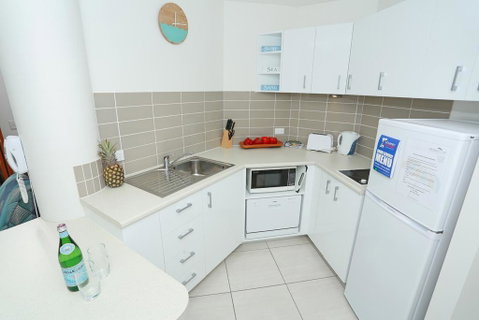 Beach Club Resort Mooloolaba - Holiday Cairns 18