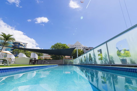 Beach Club Resort Mooloolaba - Holiday Cairns 30