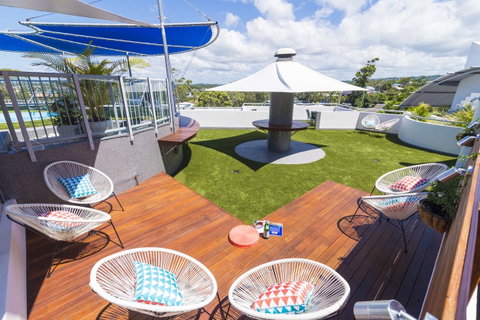 Beach Club Resort Mooloolaba - Holiday Cairns 2