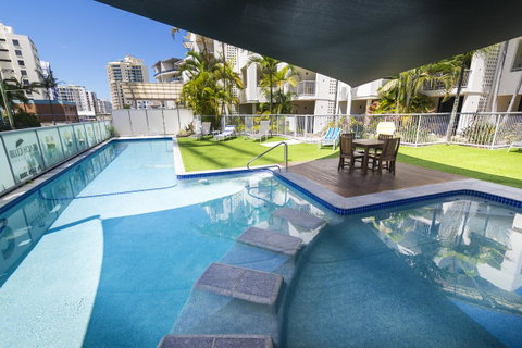 Beach Club Resort Mooloolaba - Holiday Cairns 32