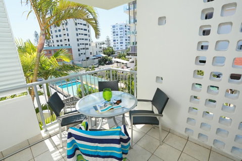 Beach Club Resort Mooloolaba - Holiday Cairns 17
