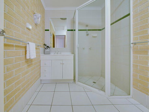 Murray Street Apartments - Holiday Cairns 25